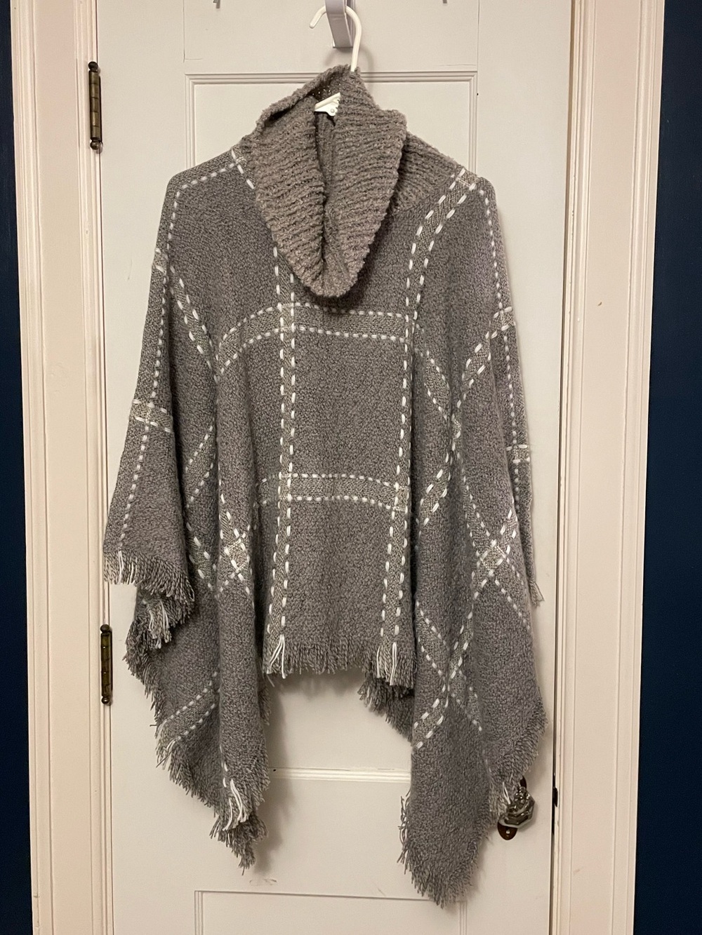 Gray Plaid Fringe Poncho